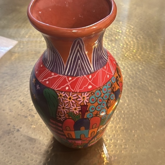 Hand-painted Mexican Folk Art Pottery Mask Decoration - Picture 5 of 8